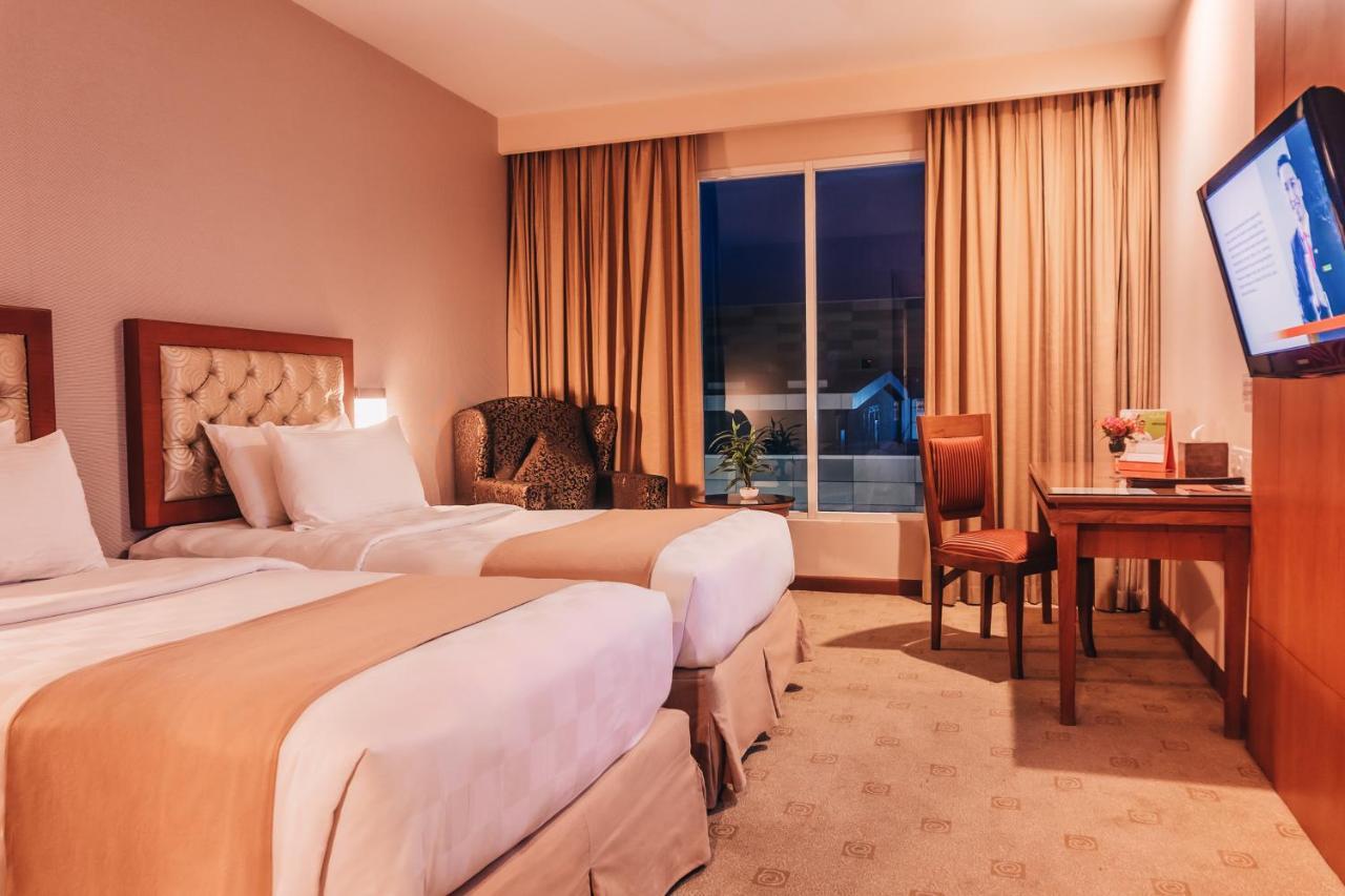 Swiss-Belinn Ska Пеканбару Екстериор снимка