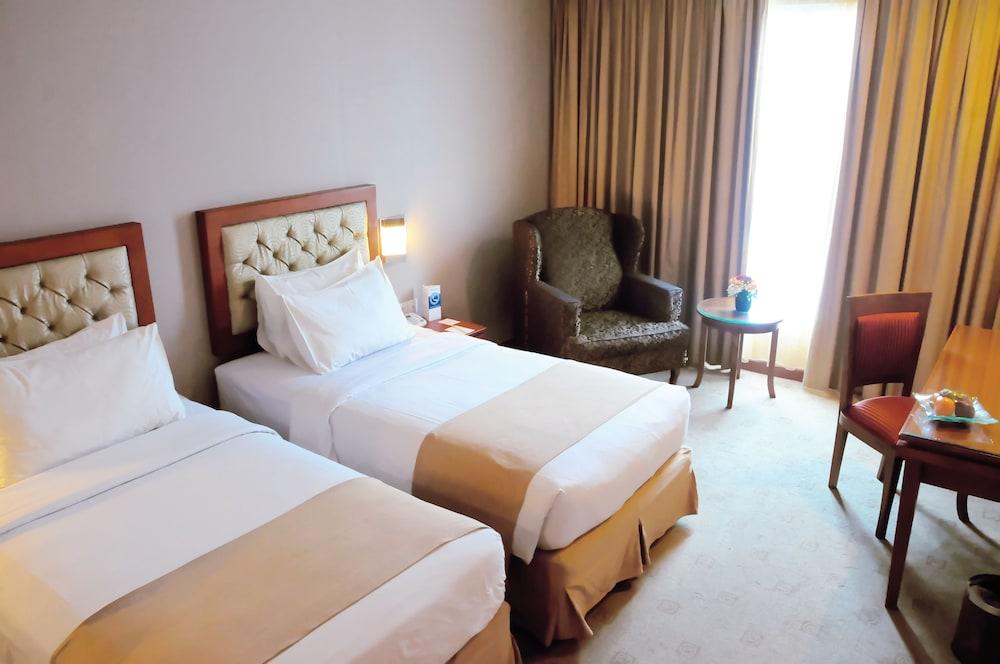 Swiss-Belinn Ska Пеканбару Екстериор снимка